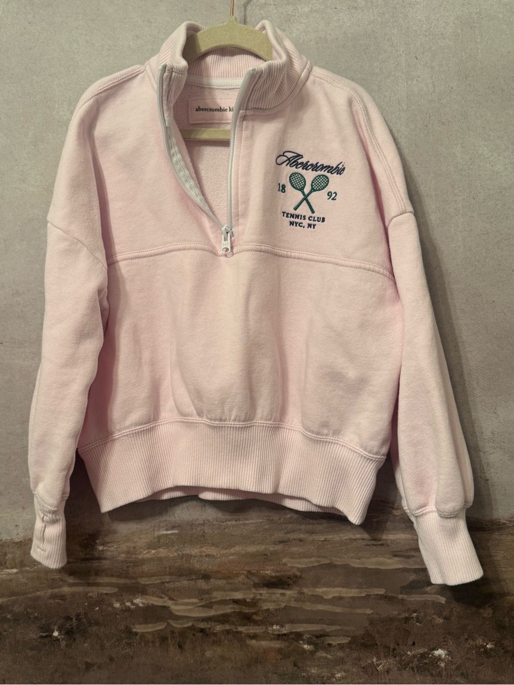 Abercrombie KIDS logo quarter-zip sweatshirt / Size 7/8